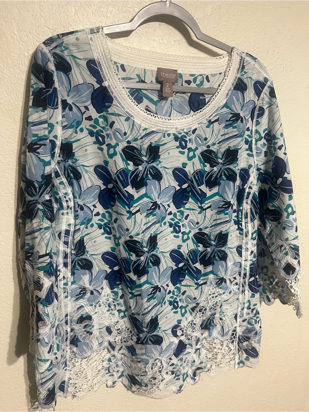 Chico's Blue & White Floral Lace-Trim Tunic